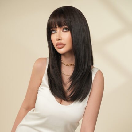 High quality 20in shoulder-length wig women's natural black layered wig natural full head cover straight hair with bangs